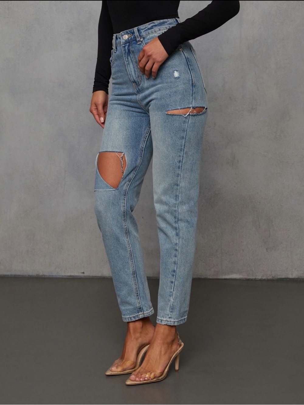 Vici Light Blue High-Rise Distressed Boyfriend Jeans
